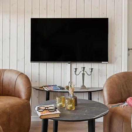 Semesterbostad Lovely In With Sauna