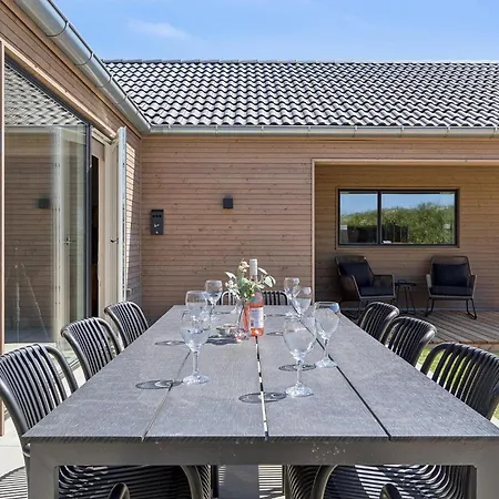 Semesterbostad Lovely In With Sauna